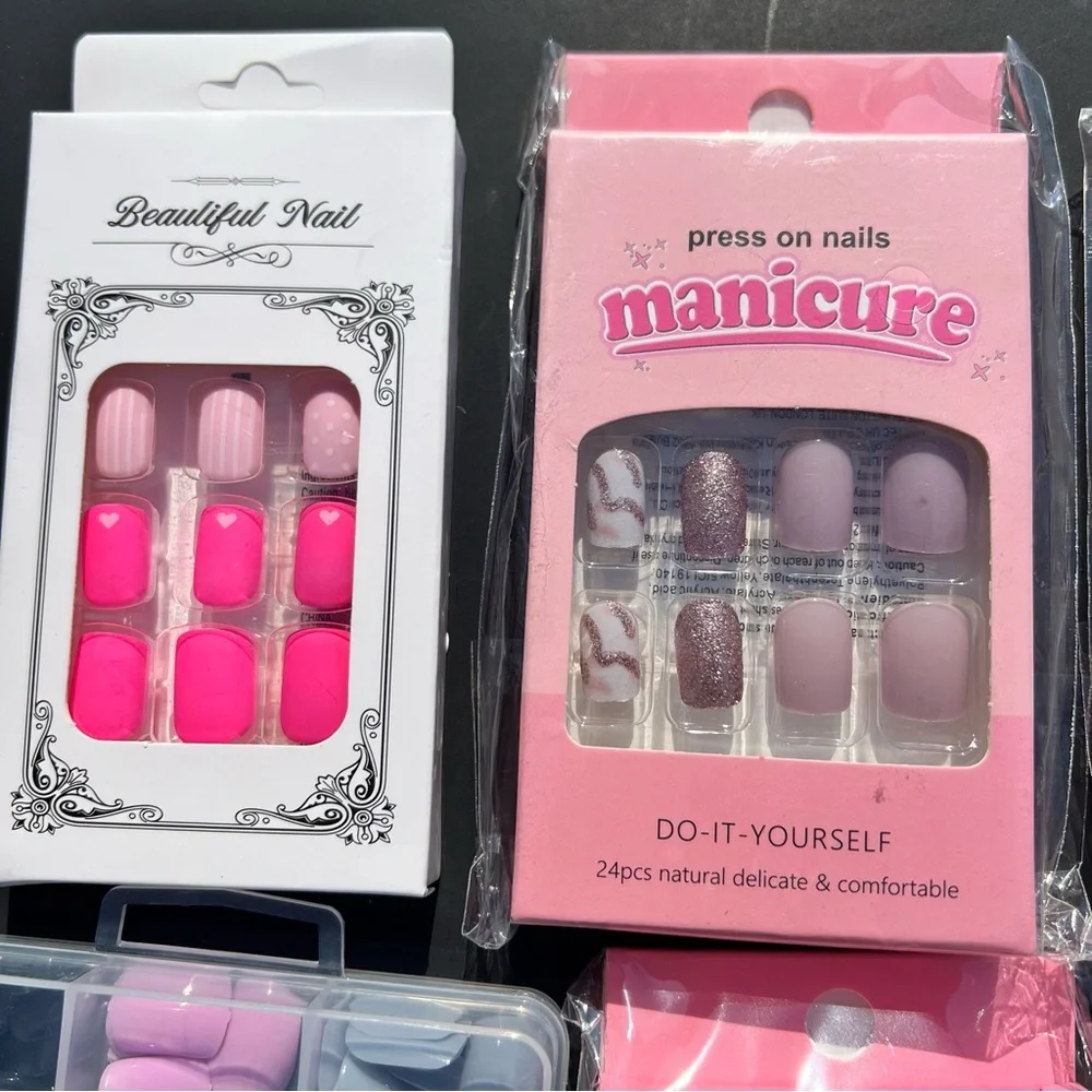 Press-On Nail Art Set - Multicolor Bundle Plus Bottle of adhesive New in Box - Picture 5 of 5